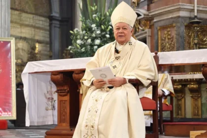 Arzobispo Víctor Sánchez Espinosa conmemora 50 años de vida sacerdotal y exhorta a promover la unidad