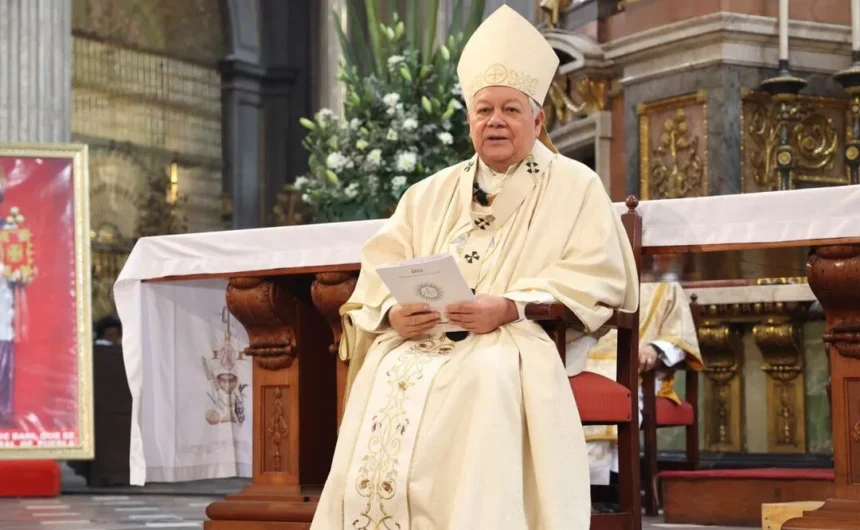 Arzobispo Víctor Sánchez Espinosa conmemora 50 años de vida sacerdotal y exhorta a promover la unidad
