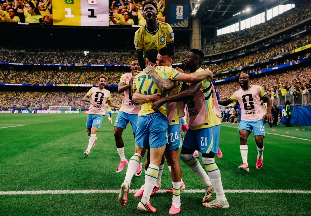 Brasil avanza a los octavos de final