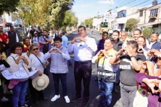 Claudia Sheinbaum reconoce estrategia de pavimentación impulsada por Alejandro Armenta en Puebla