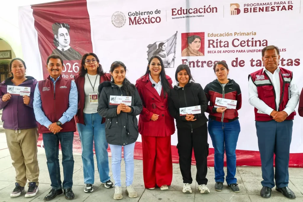 Claudia Sheinbaum y Tonantzin Fernández trabajan en sinergia por la educación de niños cholultecas