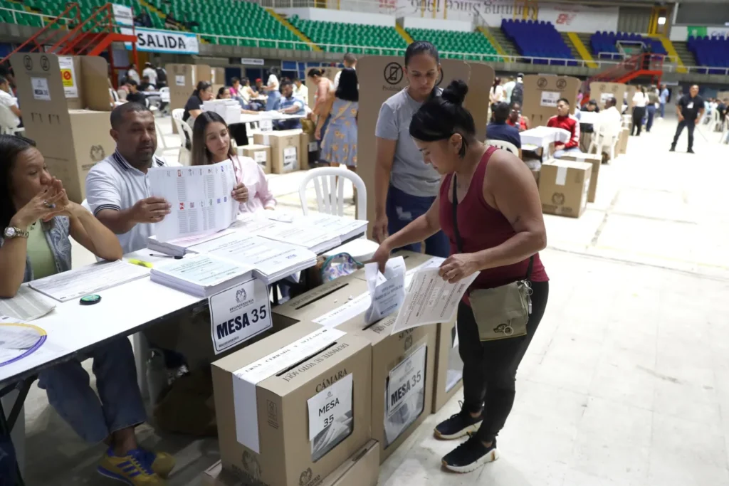 Colombia se divide ante el balotaje
