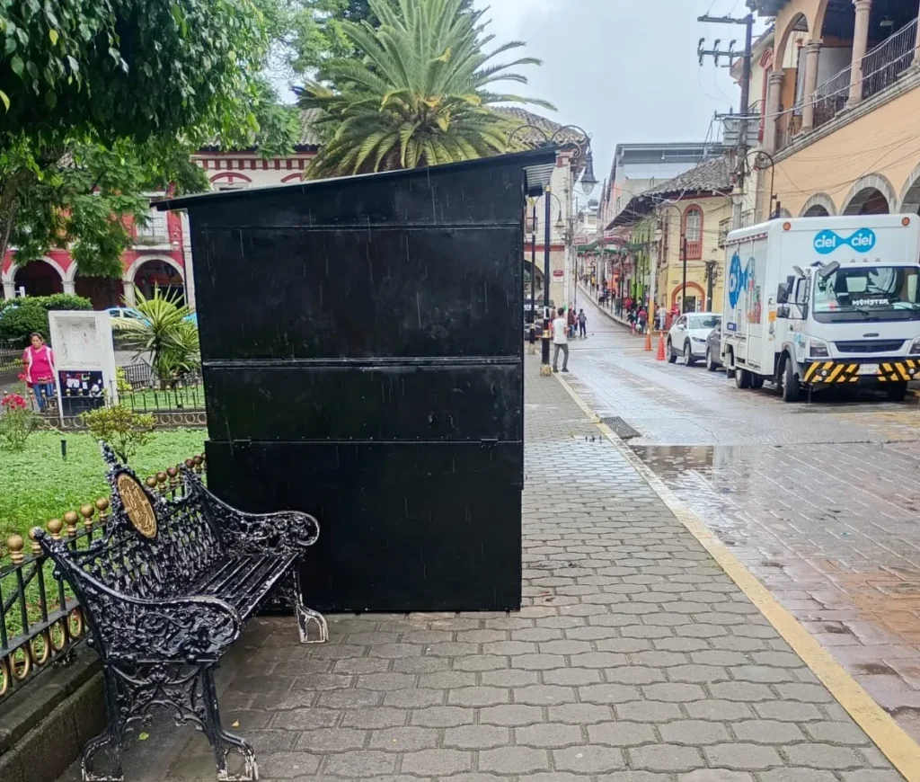Comerciante con 15 años en portal Zaragoza denuncia retiro de su puesto tras negarse a pago mensual