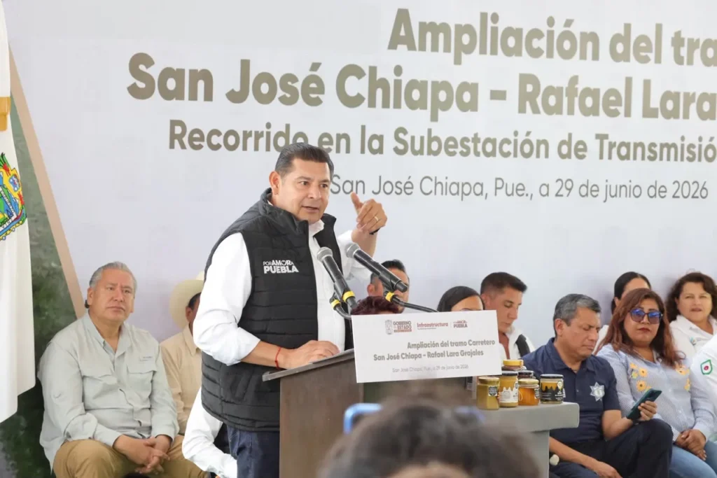 Detona conectividad carretera gobierno estatal en San José Chiapa