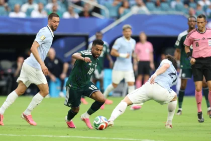 Duro empate para Uruguay