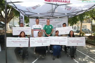 Entrega Pepe Chedraui cheques de “Tu Crédito Imparable” en San Jerónimo Caleras