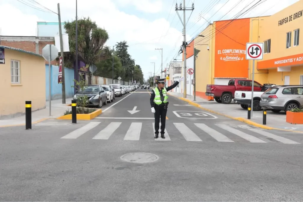 Entrega Pepe Chedraui rehabilitación vial en la Junta Auxiliar de San Baltazar Campeche