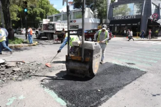Gobierno de Pepe Chedraui refuerza acciones de bacheo en favor de las y los poblanos