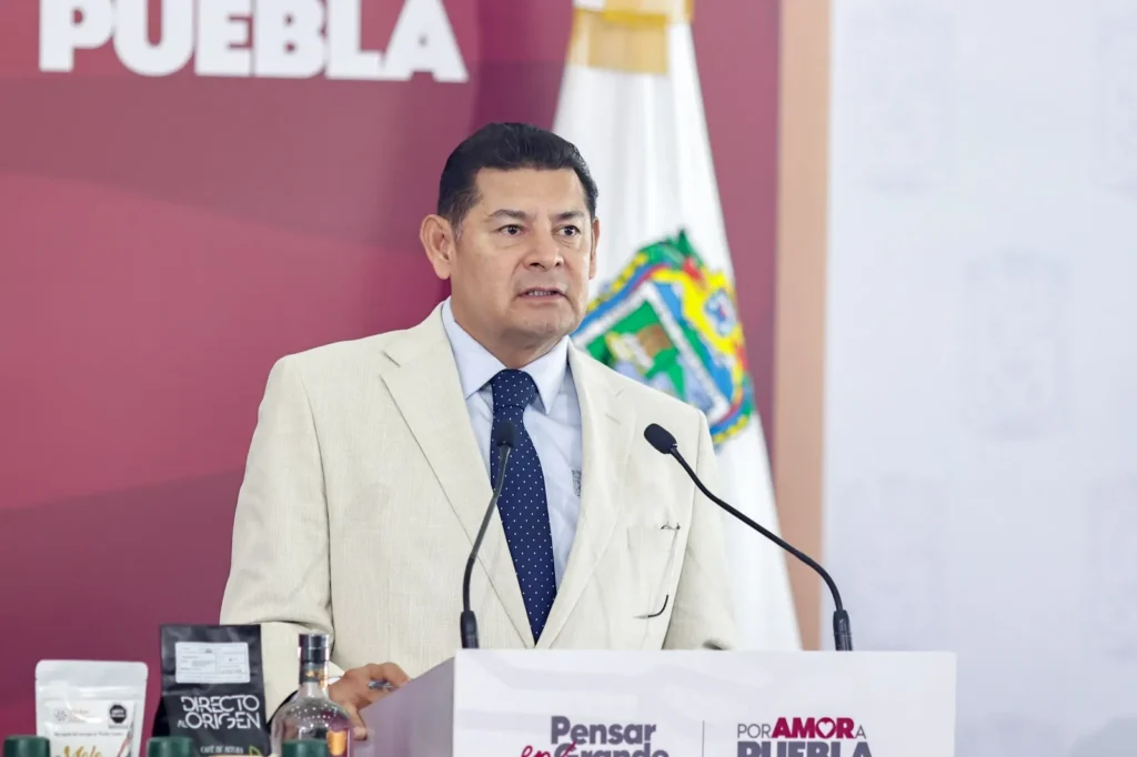 Gobierno estatal garantiza protección y atención a familias ante temporada de lluvias
