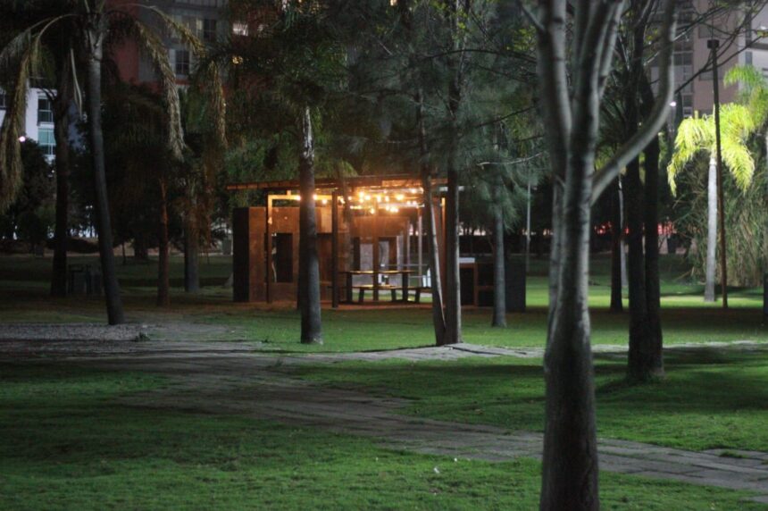 Instalarán 254 cámaras de vigilancia en cinco parques de Puebla como parte de estrategia de seguridad