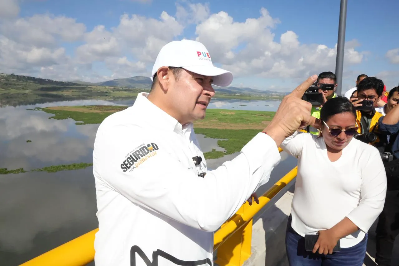 Juntos, gobierno federal y estatal impulsan rescate integral del lago de Valsequillo