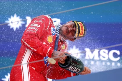 Lewis Hamilton obtiene su primera victoria con Ferrari en el GP de Barcelona