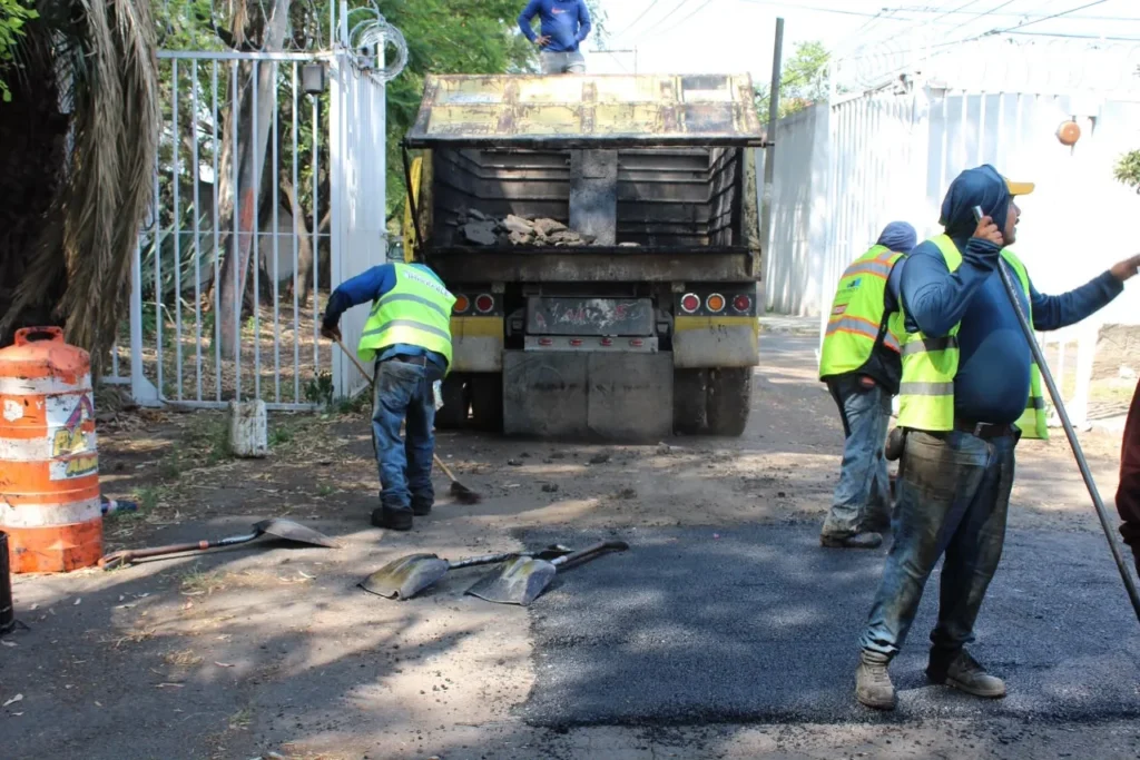 Mantiene Gobierno de Pepe Chedraui supervisión en trabajos de bacheo en distintos puntos de la capital