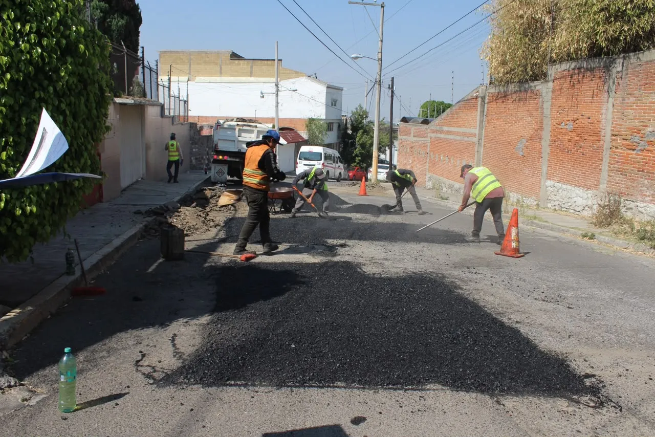 Mantiene Gobierno de Pepe Chedraui supervisión en trabajos de bacheo en distintos puntos de la capital