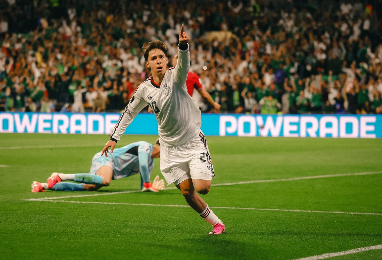 México vence a Chequia y logra un paso perfecto en la fase de grupos