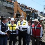Por tierra y por aire, gobernador Armenta Mier recorre zona afectada en ciudad serdán