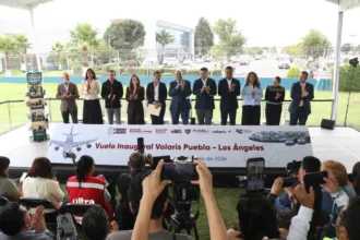 Puebla inaugura vuelo directo a Los Ángeles operado por Volaris