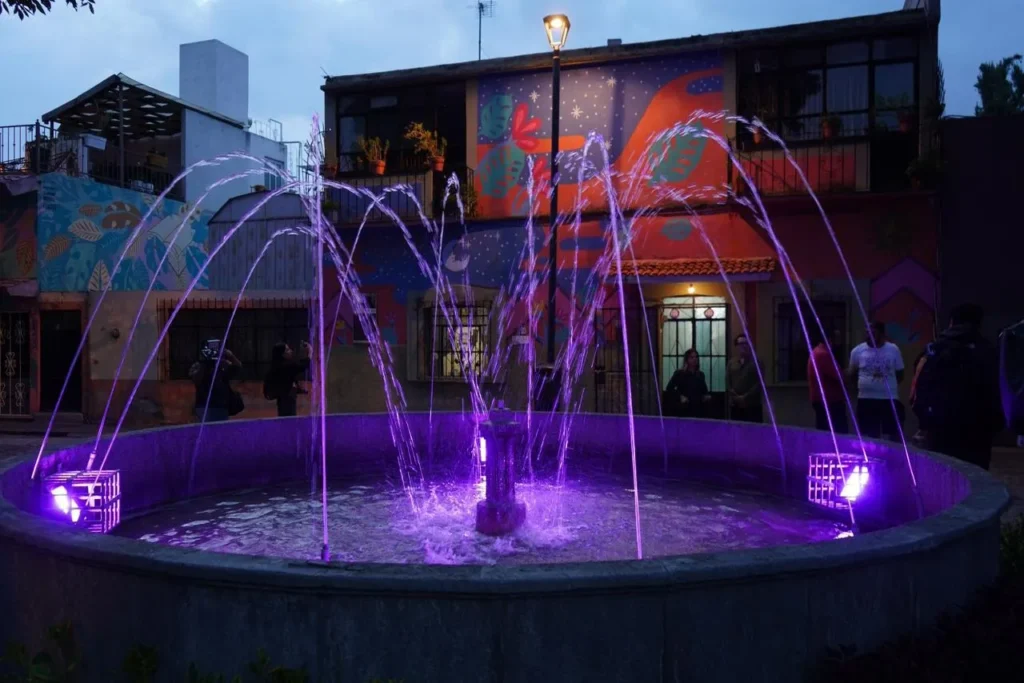 Realiza Gobierno de Pepe Chedraui mantenimiento de fuente en el Parque del Barrio de Xanenetla