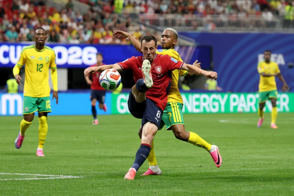 Sudáfrica le arrebata la victoria a Chequia en los minutos finales