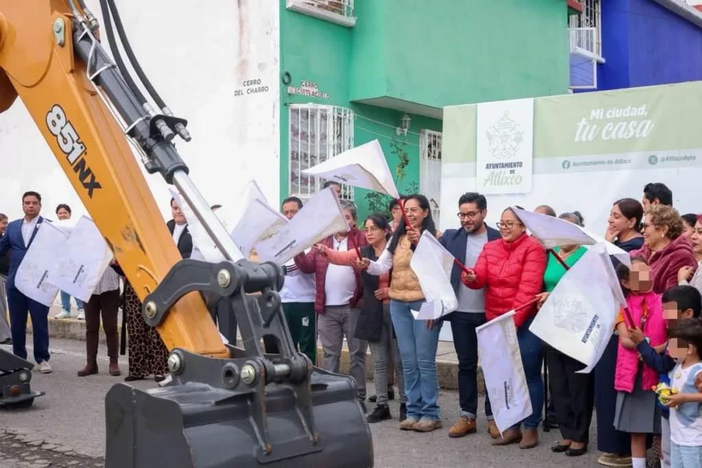 Trascendente día en Atlixco Ariadna Ayala lleva el cabildo a las calles y cumple demanda histórica