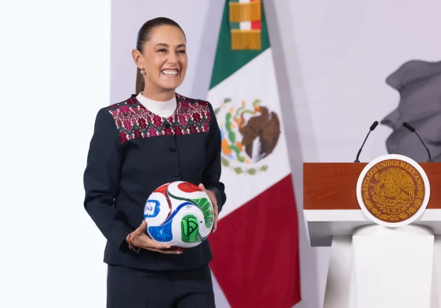 Vamos muy adelantados en construcción de trenes, el objetivo es inaugurar CDMX-Pachuca y CDMX-Querétaro en 2027 Claudia Sheinbaum; se han liberado más de 28 millones de m2 de derecho de vía