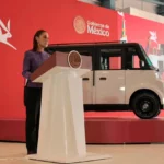 Gobierno Federal presenta Olinia; talento poblano clave en primera fase del vehículo