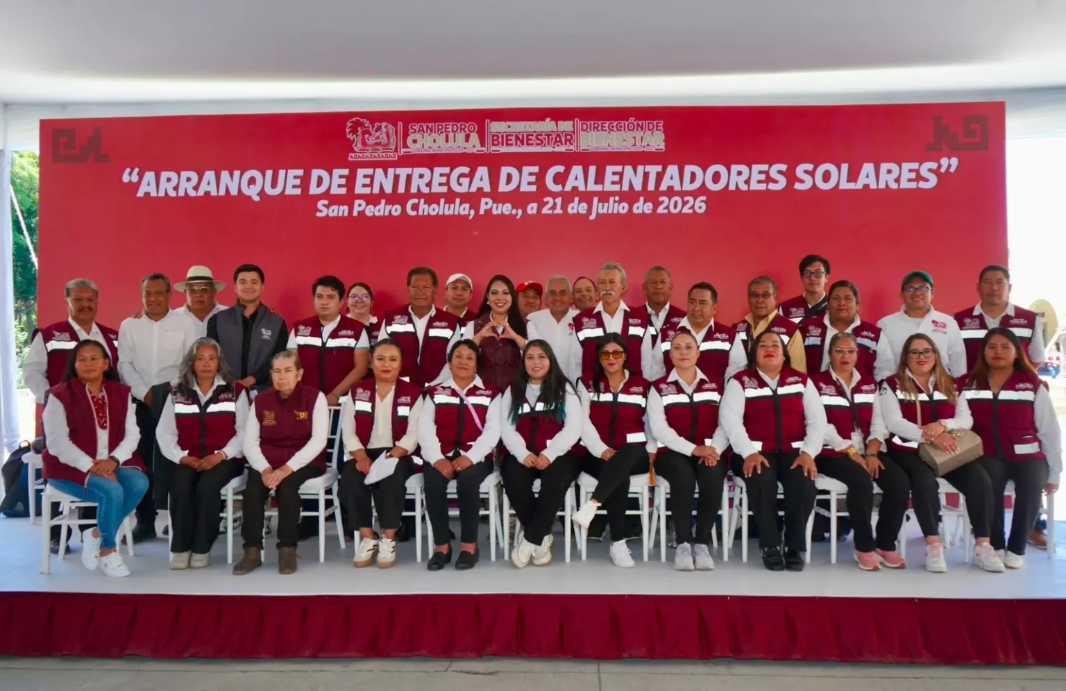 A través de calentadores solares, lleva Tonantzin Fernández bienestar a más de 10 mil cholultecas