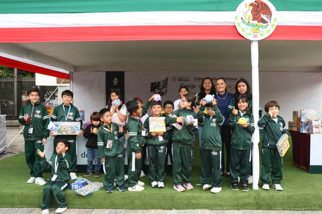Alto a las armas, alto al fuego, la construcción de la paz comienza en las familias presidenta Claudia Sheinbaum