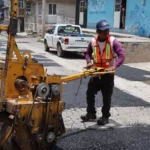Bachean y preparan vialidades para la próxima relaminación en calles principales de Amozoc