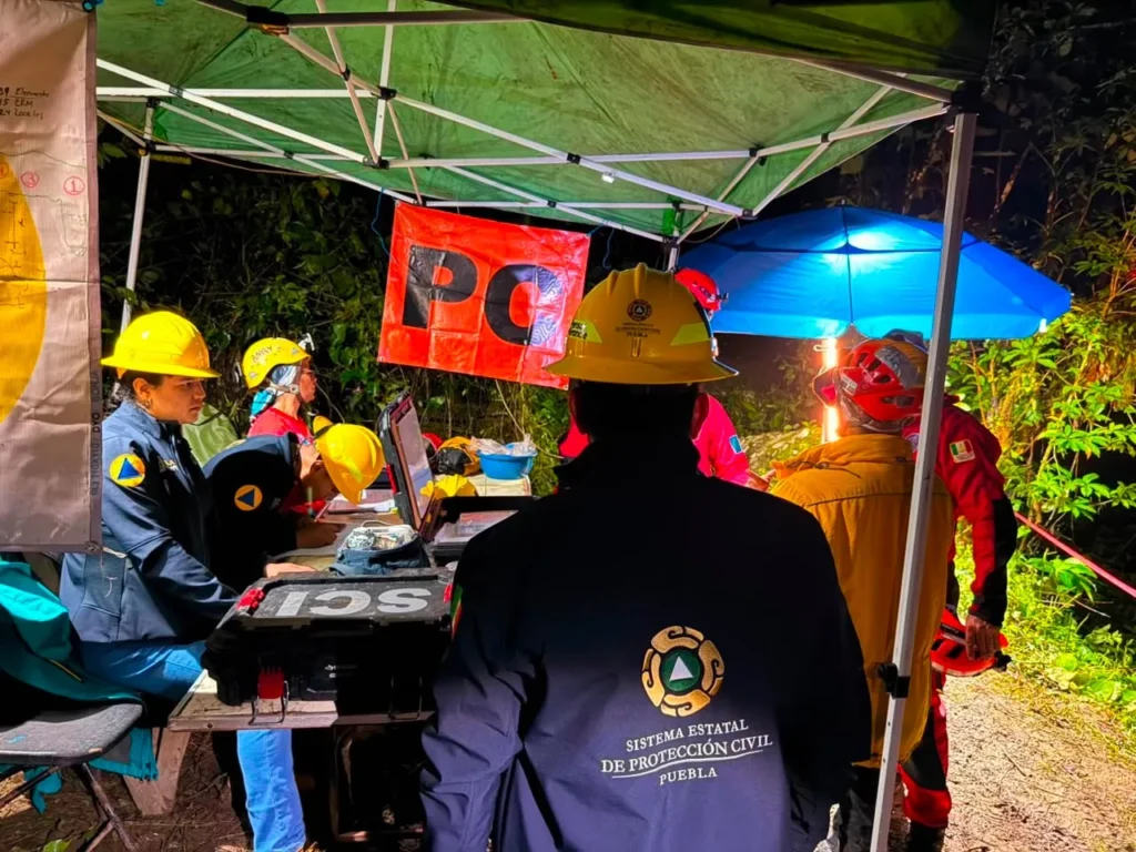 Búsqueda en la Gruta de Chichicazapa continúa con apoyo de especialistas y voluntarios