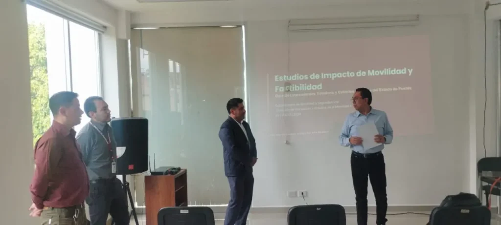 CMIC PUEBLA conoce los Lineamientos para Estudios de Impacto de Movilidad en obras