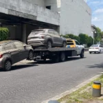 Concluye rescate de vehículos en el estacionamiento Paseo de San Francisco tras inundación en Puebla