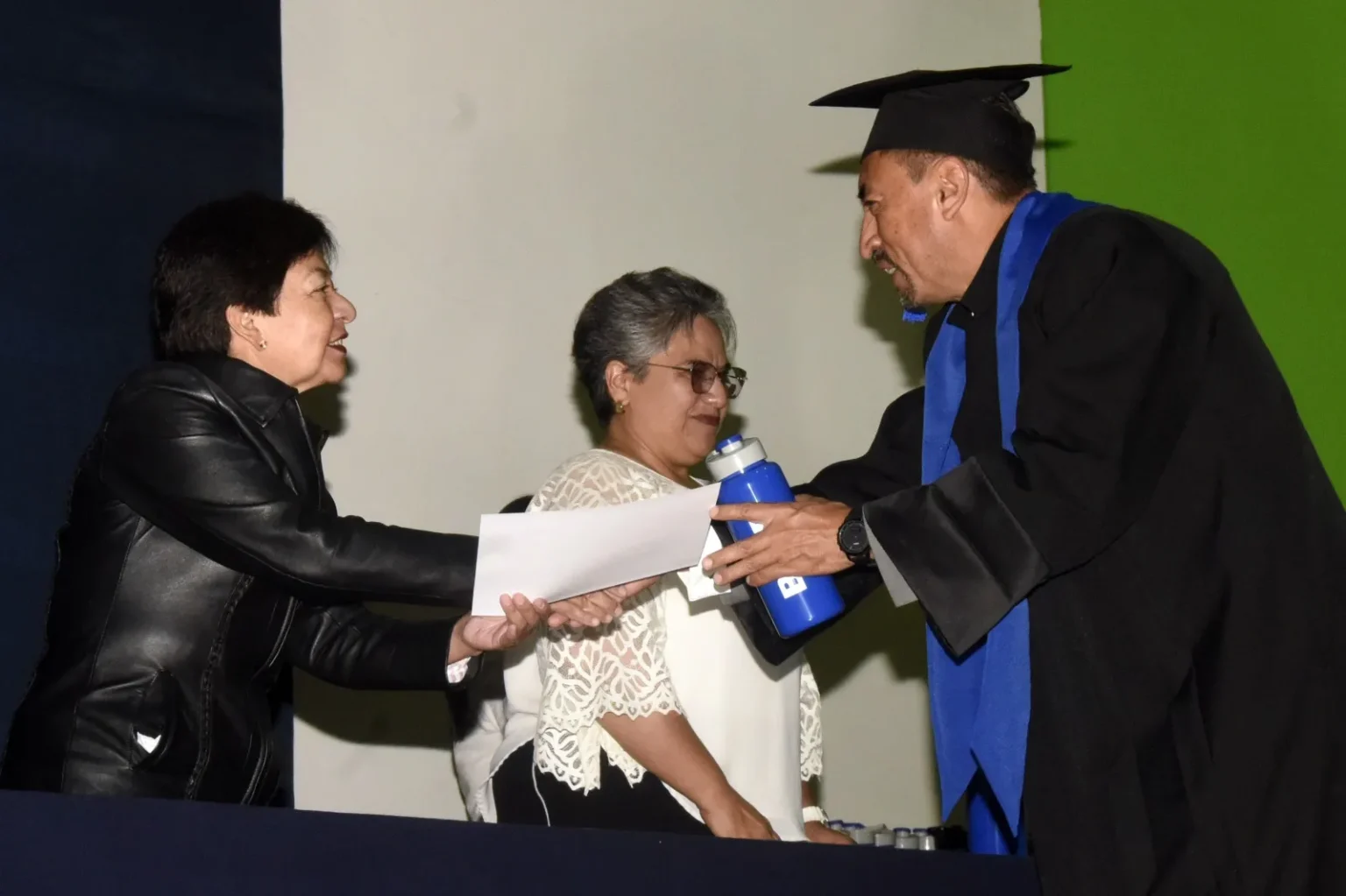 Egresados de la Universidad para Adultos son un referente para la BUAP