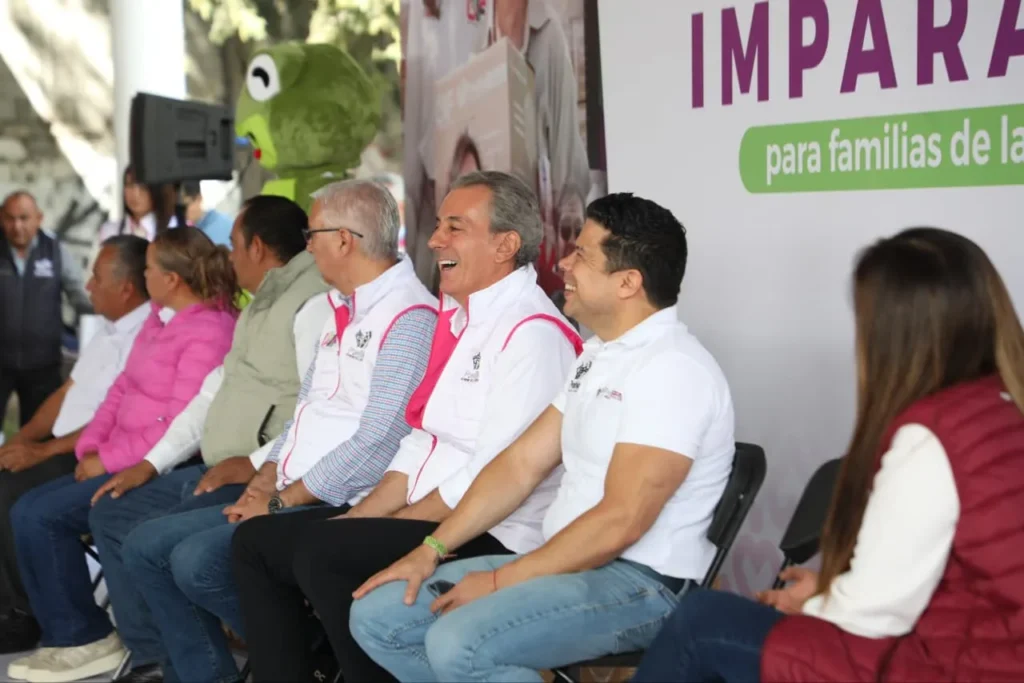 Entrega Pepe Chedraui apoyos del programa Alimentación Imparable en Xonacatepec