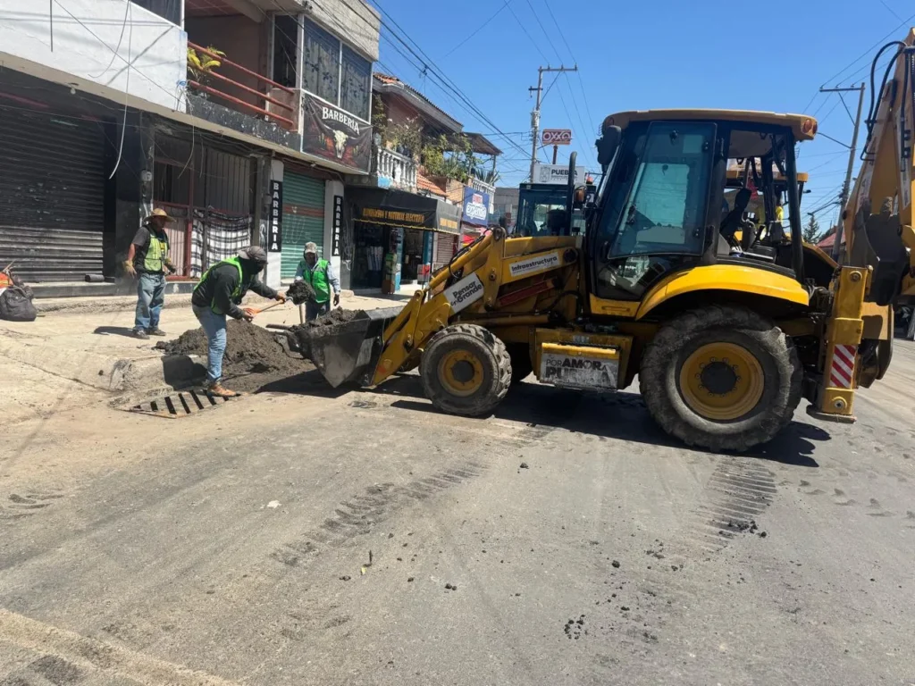 Garantiza Secretaría de Infraestructura cuidado de alcantarillas en procesos de pavimentación