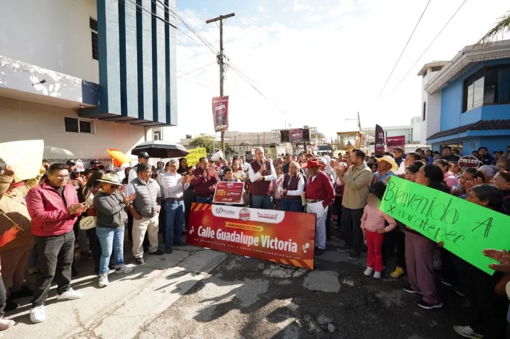 Inicia Pepe Chedraui obras de rehabilitación vial en la Junta Auxiliar de Santa María Xonacatepec