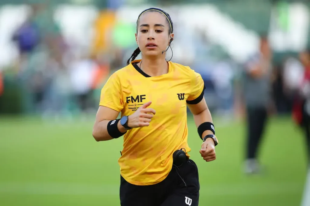 Katia Itzel García regresa del Mundial para pitar el Atlante vs América