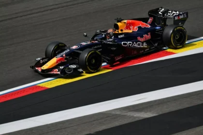 Kimi Antonelli y Max Verstappen dominan las practicas del GP de Bélgica
