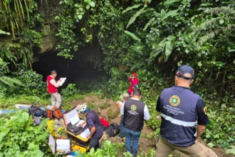 Localizan 2 cuerpos en la gruta Chichicazapan de Cuetzalan; sigue la búsqueda de 2 personas
