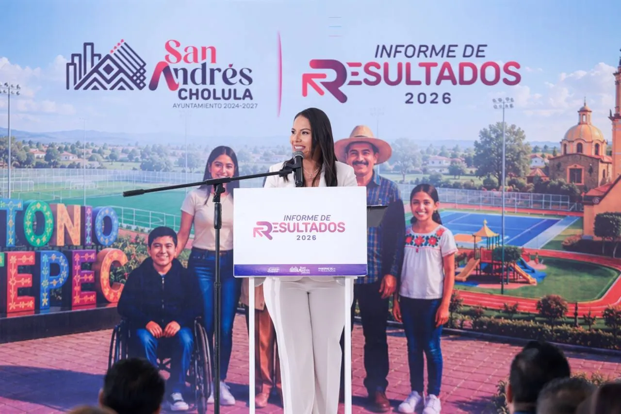 Lupita Cuautle presenta informe trimestral en San Antonio Cacalotepec