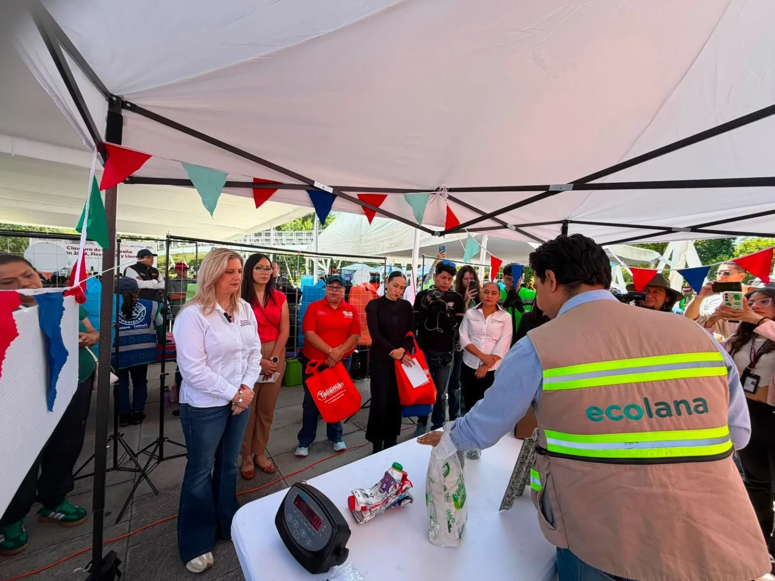 Organismo Operador del Servicio de Limpia dona más de 100 kilogramos de plásticos flexibles durante la primera edición del Flextival 11 en Puebla