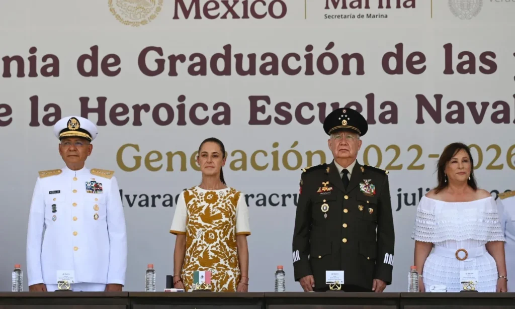 PRESIDENTA CLAUDIA SHEINBAUM EN GRADUACIÓN DE CADETES DE LA HEROICA ESCUELA NAVAL MILITAR EN ALVARADO, VERACRUZ