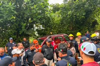 Protección Civil refuerza labores de rescate de familia atrapada en gruta de Cuetzalan