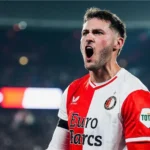 Santiago Giménez en la mira de la Serie A Lazio y Fiorentina presionan tras quedar fuera de la pretemporada del Milan