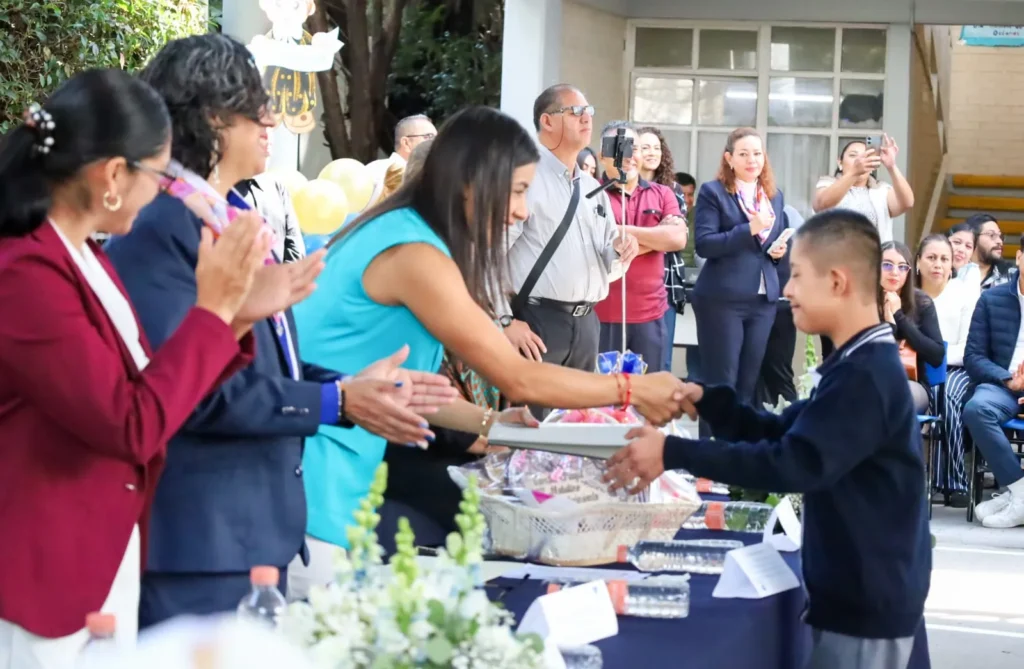 Secretaría de Deporte y Juventud celebra logros de estudiantes del CAM