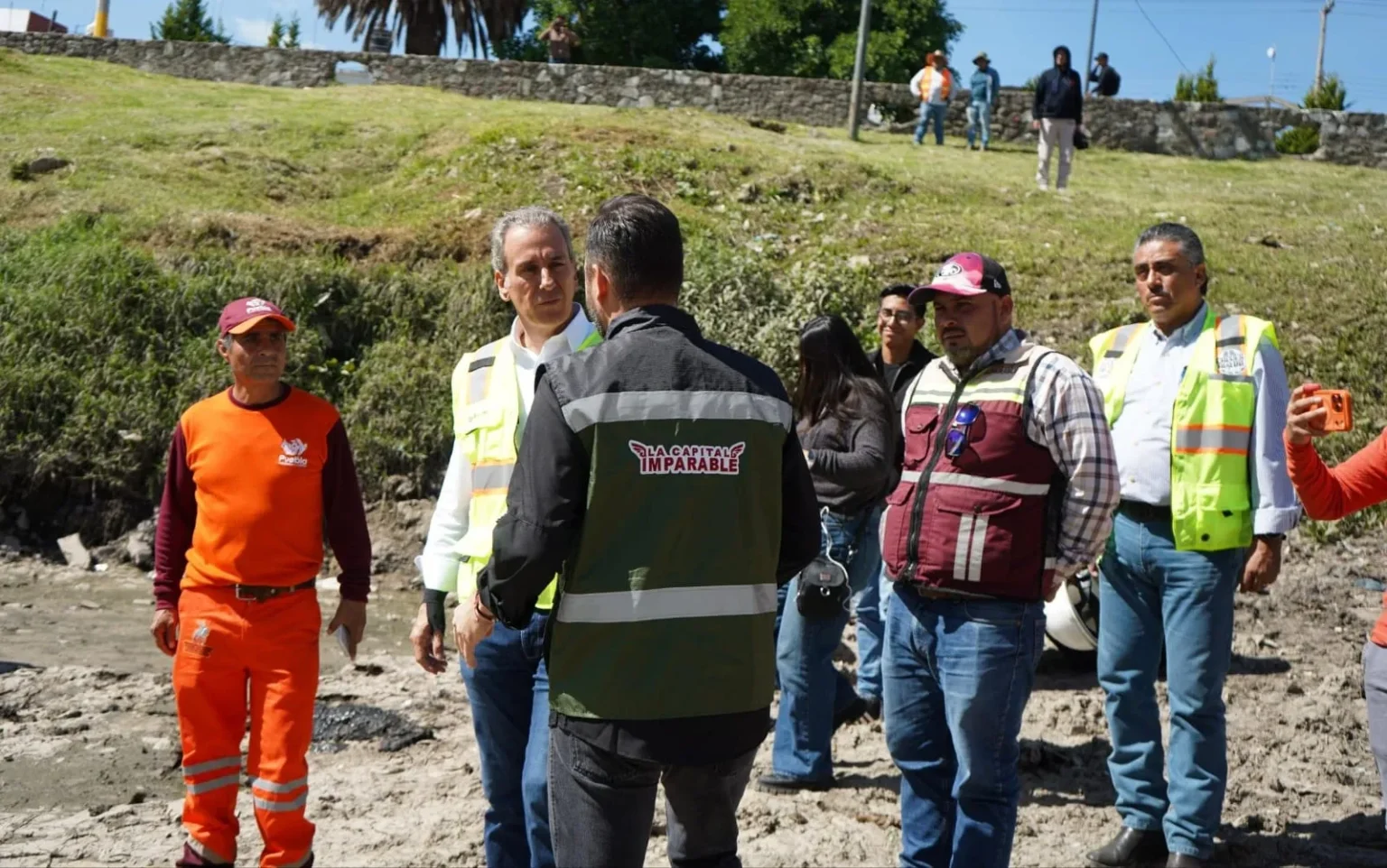 Supervisa Pepe Chedraui trabajos de limpieza y desazolve en vaso regulador Puente Negro