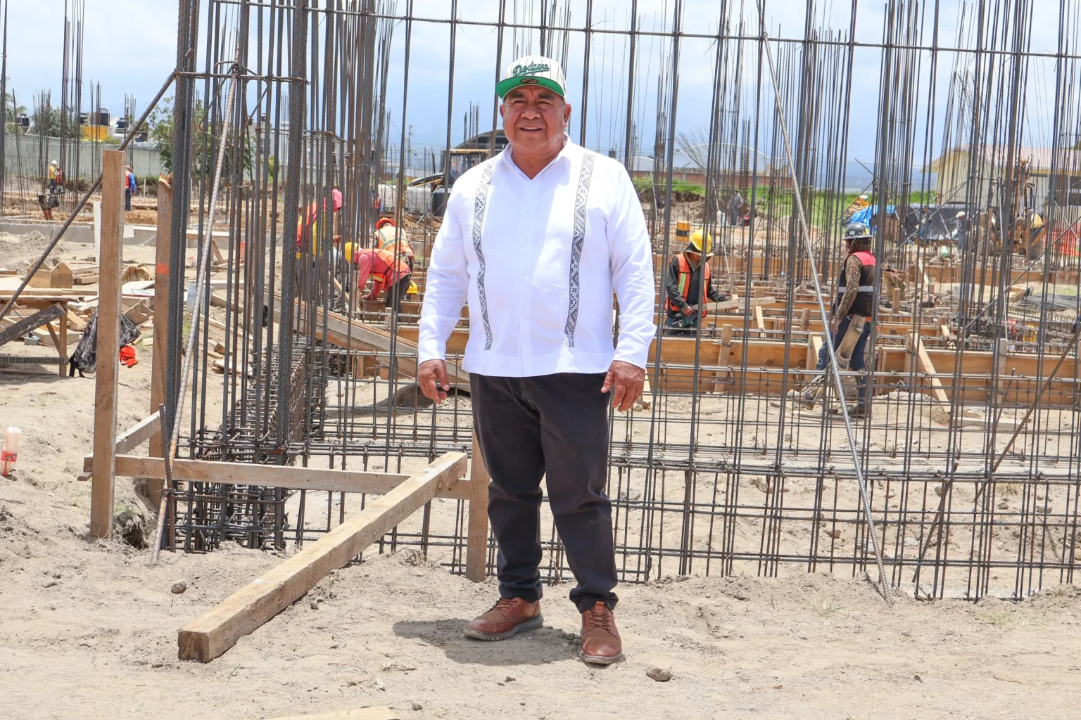 Supervisa Severiano de la Rosa Romero avances en la construcción del CBTIS No. 317 en Amozoc