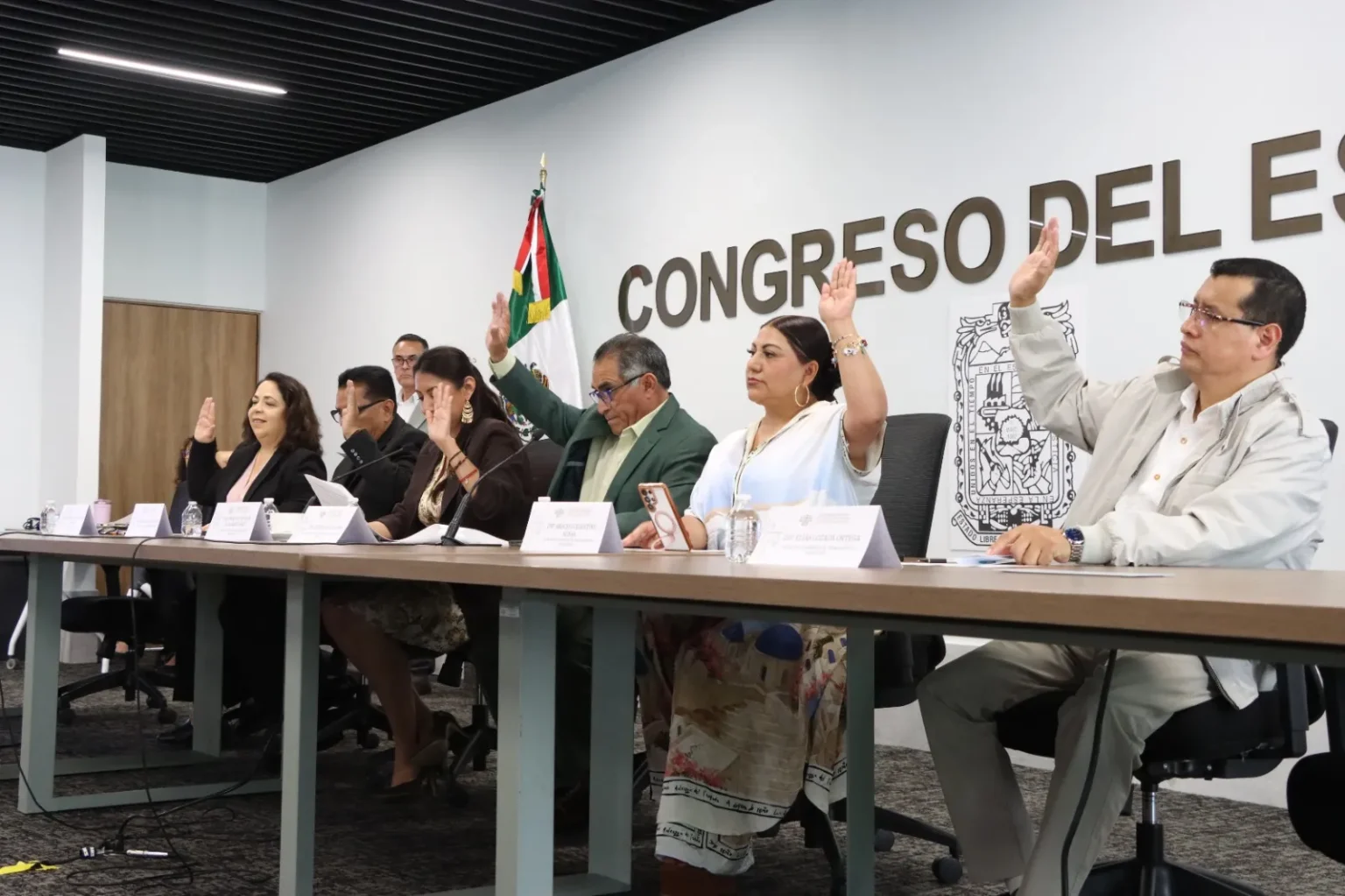 Aprueba Comisión del Congreso exhorto para verificar el cumplimiento de las tarifas máximas de grúas y corralones