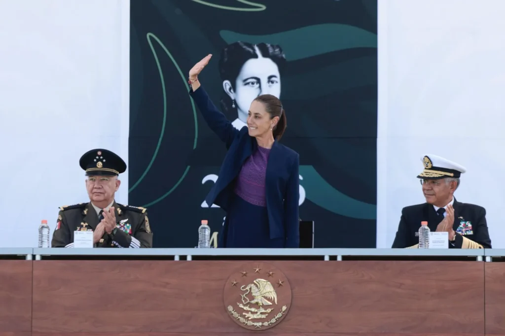 Claudia sheinbaum encabeza clausura y apertura de cursos del sistema educativo militar 2026