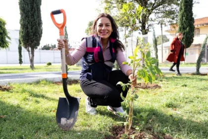 Con la reforestación sembramos un mejor futuro para San Andrés Cholula Lupita Cuautle